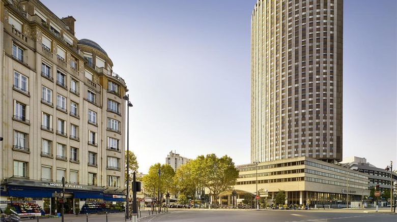 <b>Hyatt Regency Paris Etoile Exterior</b>. Images powered by <a href="https://iceportal.shijigroup.com/" title="IcePortal" target="_blank">IcePortal</a>.