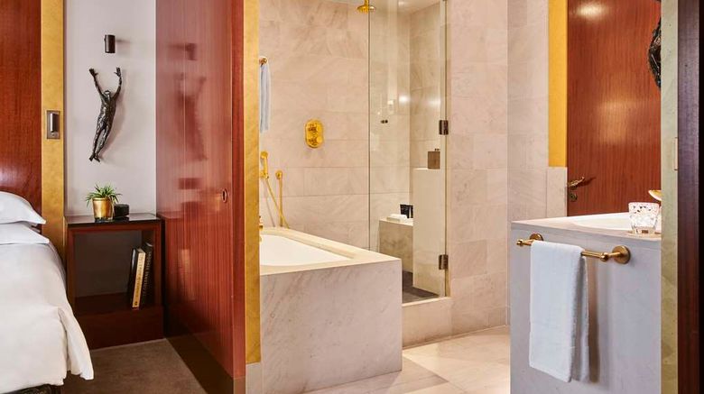 <b>Park Hyatt Paris-Vendome Room</b>. Images powered by <a href="https://iceportal.shijigroup.com/" title="IcePortal" target="_blank">IcePortal</a>.