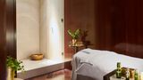 <b>Park Hyatt Paris-Vendome Spa</b>. Images powered by <a href="https://iceportal.shijigroup.com/" title="IcePortal" target="_blank">IcePortal</a>.