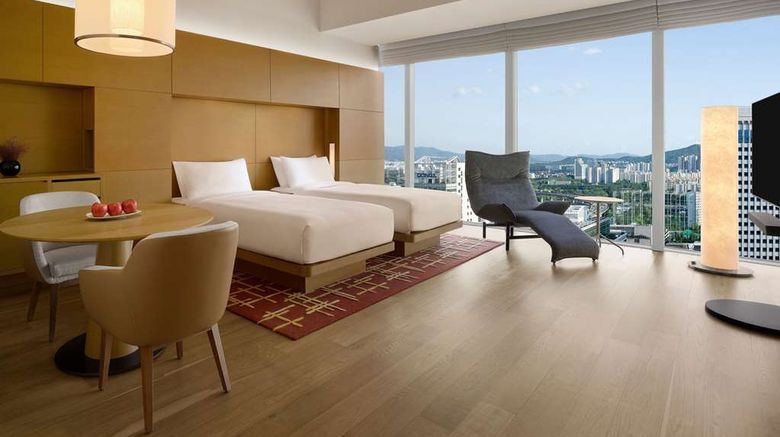 <b>Park Hyatt Seoul Room</b>. Images powered by <a href="https://iceportal.shijigroup.com/" title="IcePortal" target="_blank">IcePortal</a>.