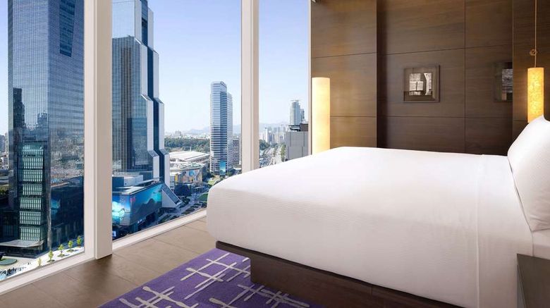 <b>Park Hyatt Seoul Suite</b>. Images powered by <a href="https://iceportal.shijigroup.com/" title="IcePortal" target="_blank">IcePortal</a>.