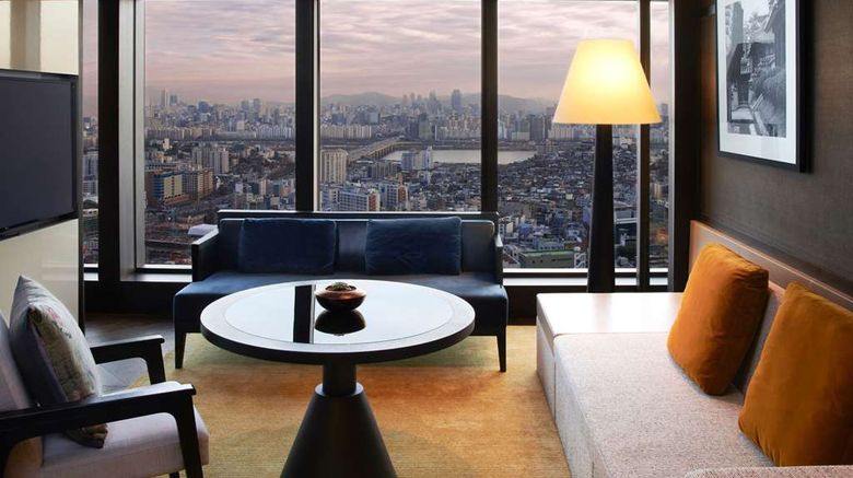 <b>Grand Hyatt Seoul Suite</b>. Images powered by <a href="https://iceportal.shijigroup.com/" title="IcePortal" target="_blank">IcePortal</a>.