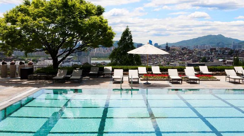 <b>Grand Hyatt Seoul Pool</b>. Images powered by <a href="https://iceportal.shijigroup.com/" title="IcePortal" target="_blank">IcePortal</a>.