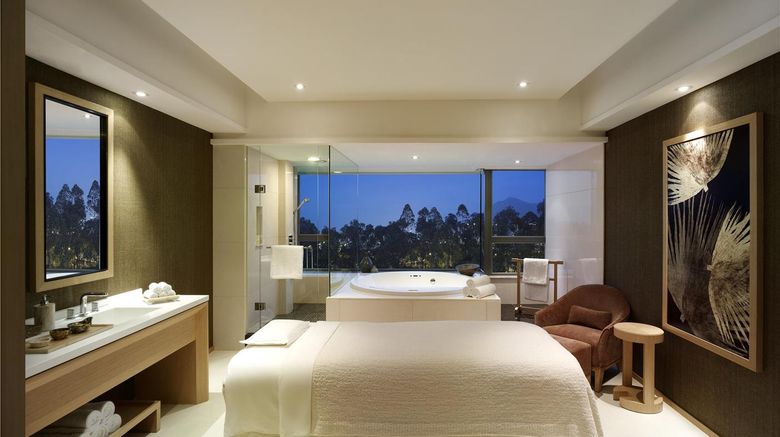 <b>Hyatt Regency Hong Kong, Sha Tin Spa</b>. Images powered by <a href="https://iceportal.shijigroup.com/" title="IcePortal" target="_blank">IcePortal</a>.