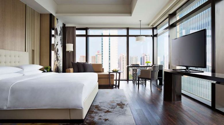 <b>Grand Hyatt Shenyang Suite</b>. Images powered by <a href="https://iceportal.shijigroup.com/" title="IcePortal" target="_blank">IcePortal</a>.