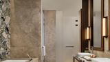 <b>Grand Hyatt Singapore Room</b>. Images powered by <a href="https://iceportal.shijigroup.com/" title="IcePortal" target="_blank">IcePortal</a>.