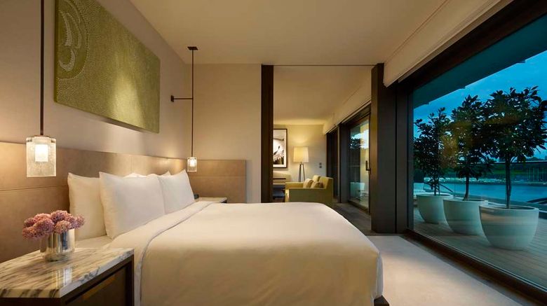 <b>Park Hyatt Sydney Suite</b>. Images powered by <a href="https://iceportal.shijigroup.com/" title="IcePortal" target="_blank">IcePortal</a>.