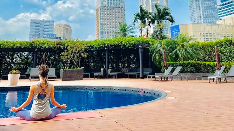<b>Grand Hyatt Taipei Pool</b>. Images powered by <a href="https://iceportal.shijigroup.com/" title="IcePortal" target="_blank">IcePortal</a>.