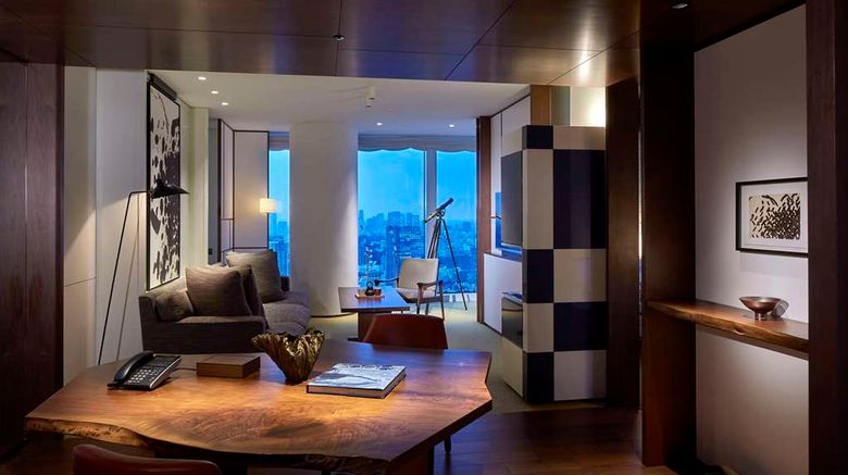 <b>ANdAZ Tokyo Toranomon Hills Suite</b>. Images powered by <a href=https://www.travelagewest.com/Hotels/Tokyo/