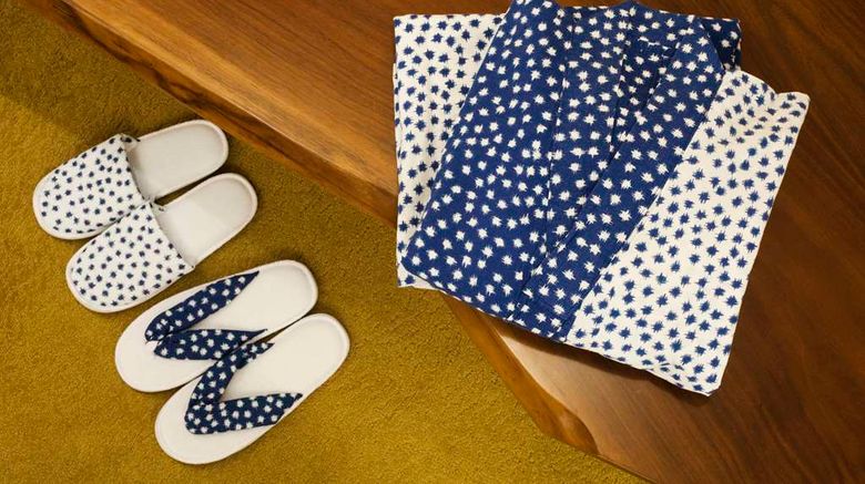 <b>ANdAZ Tokyo Toranomon Hills Room</b>. Images powered by <a href="https://iceportal.shijigroup.com/" title="IcePortal" target="_blank">IcePortal</a>.