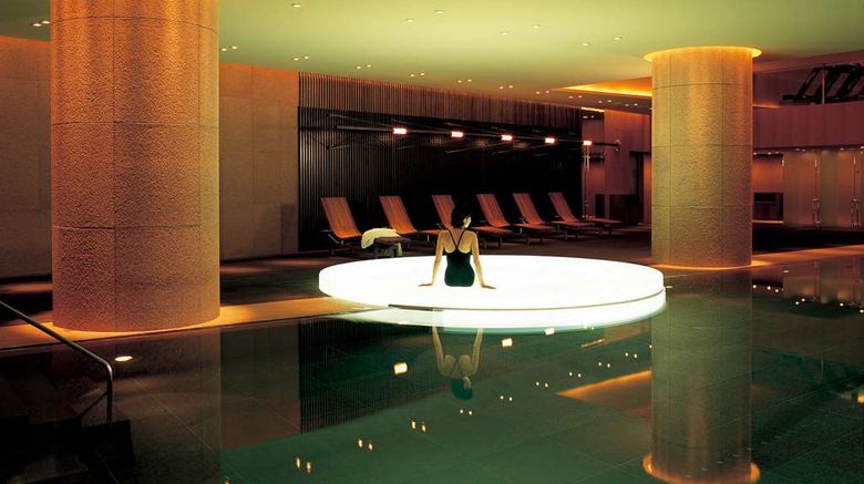 <b>Grand Hyatt Tokyo Pool</b>. Images powered by <a href=https://www.travelagewest.com/Hotels/Tokyo/