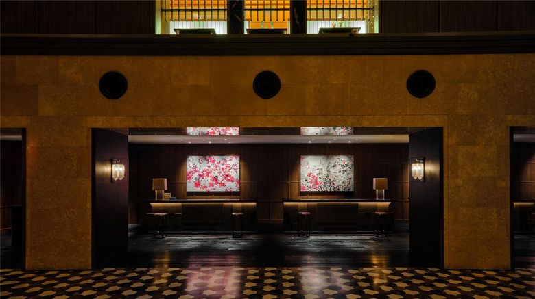 <b>Hyatt Regency Tokyo Lobby</b>. Images powered by <a href="https://iceportal.shijigroup.com/" title="IcePortal" target="_blank">IcePortal</a>.