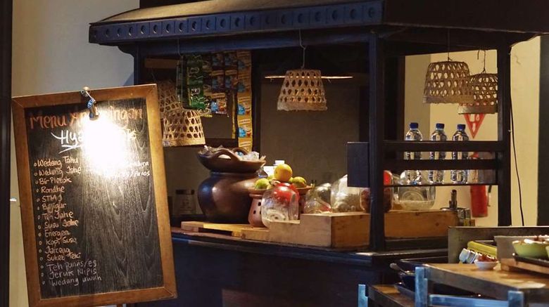 <b>Hyatt Regency Yogyakarta Restaurant</b>. Images powered by <a href="https://iceportal.shijigroup.com/" title="IcePortal" target="_blank">IcePortal</a>.