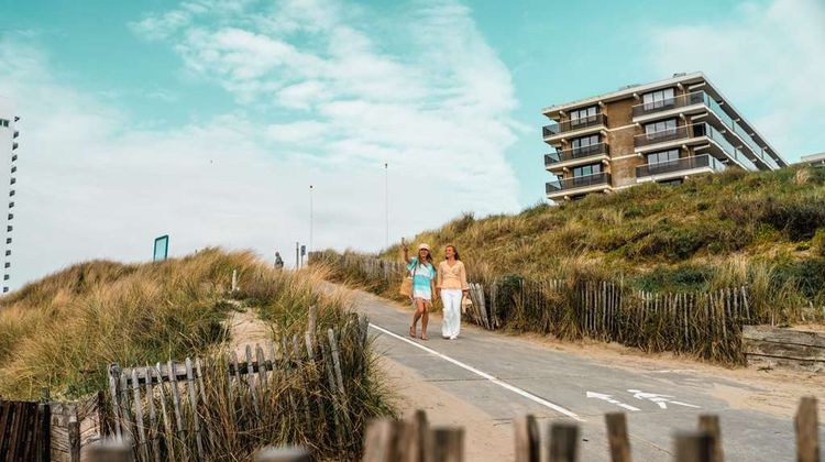 Hyatt Place Amsterdam Airport Beach