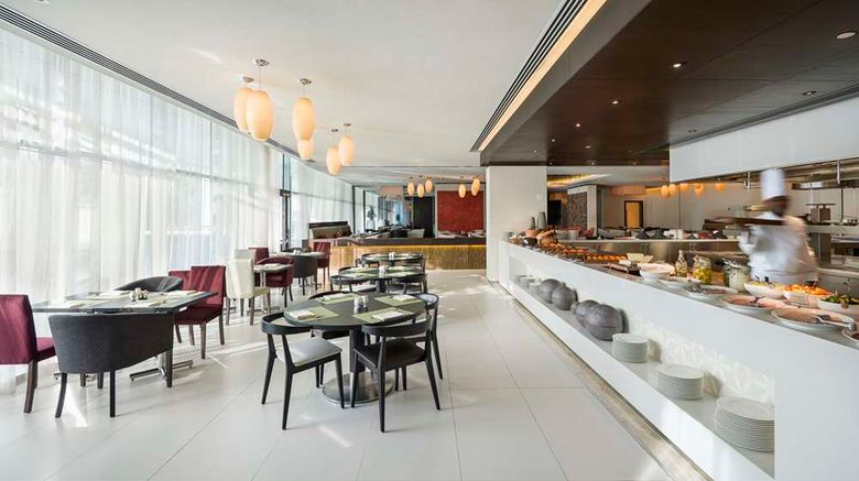 <b>Hyatt Place Dubai/Al Rigga Restaurant</b>. Images powered by <a href="https://iceportal.shijigroup.com/" title="IcePortal" target="_blank">IcePortal</a>.