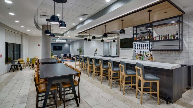<b>Hyatt House Hartford North/Windsor Restaurant</b>. Images powered by <a href="https://iceportal.shijigroup.com/" title="IcePortal" target="_blank">IcePortal</a>.