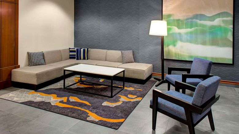 <b>Hyatt House Boston/Burlington Lobby</b>. Images powered by <a href="https://iceportal.shijigroup.com/" title="IcePortal" target="_blank">IcePortal</a>.