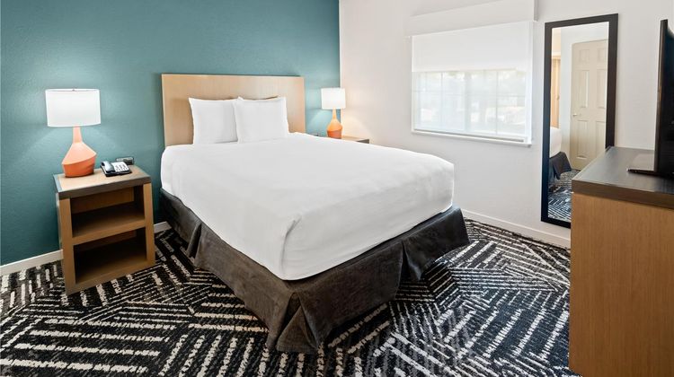 Hyatt House Boston/Burlington Suite