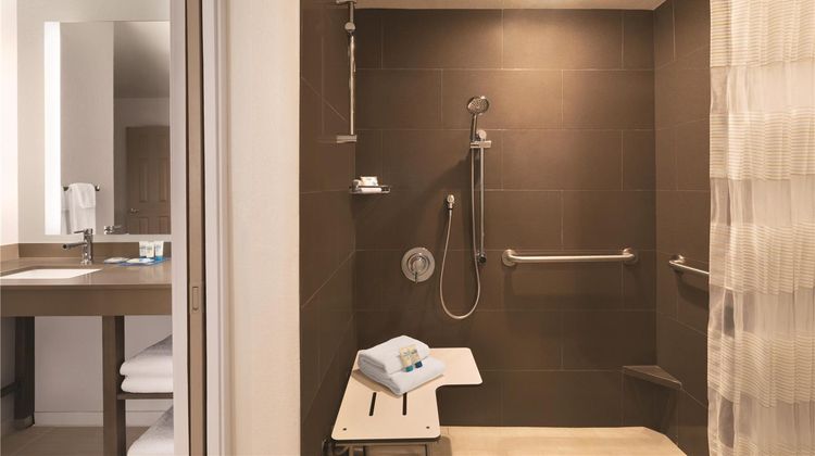 Hyatt House Boston/Burlington Room