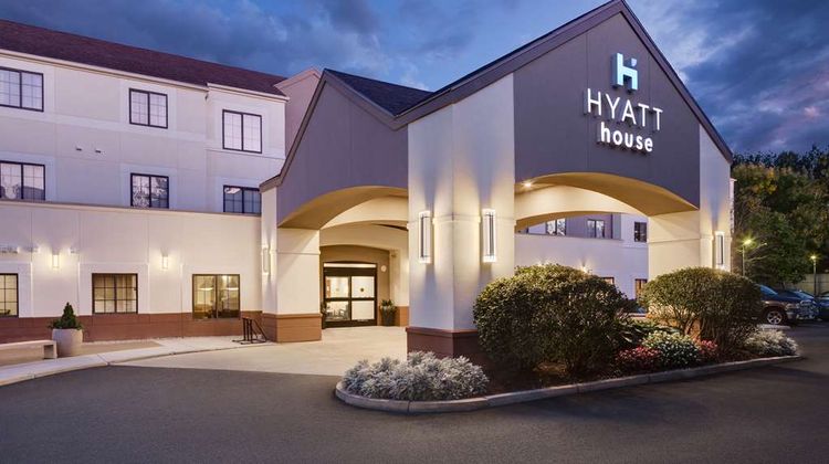 Hyatt House Boston/Waltham Exterior