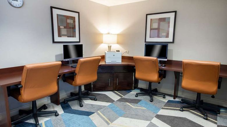 <b>HYATT house Chicago Schaumburg Lobby</b>. Images powered by <a href="https://iceportal.shijigroup.com/" title="IcePortal" target="_blank">IcePortal</a>.