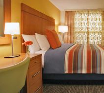 Hyatt House Chicago/Naperville Room