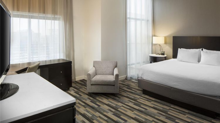 Hyatt House Charlotte/City Center Suite