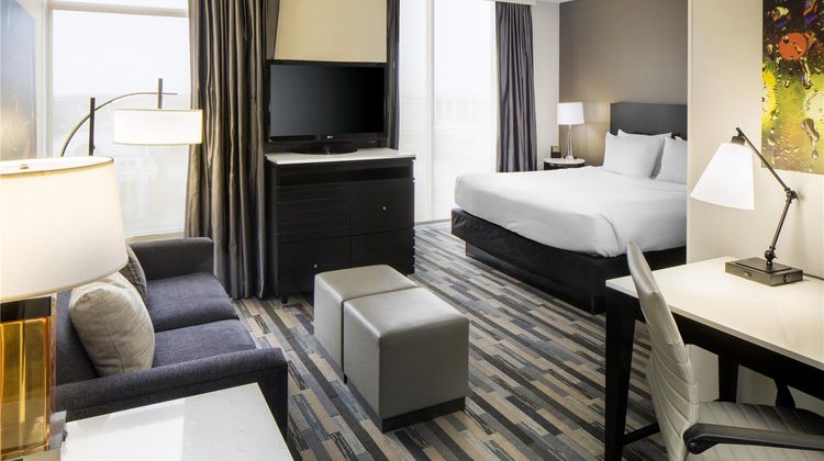 Hyatt House Charlotte/City Center Suite