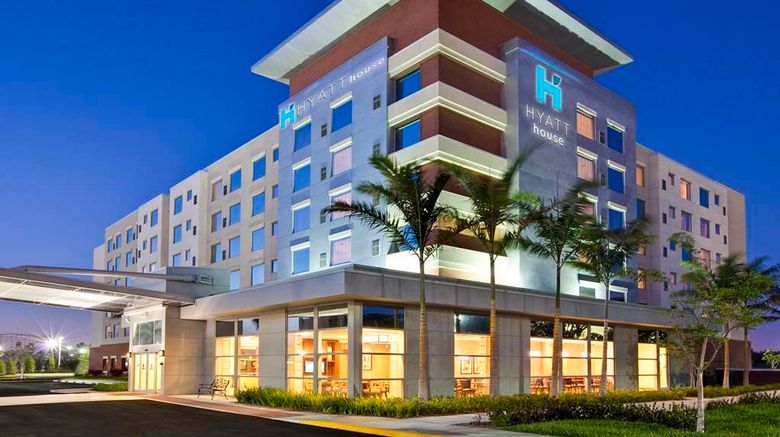 Hyatt House Ft Lauderdale Airport South Exterior. Images powered by <a href="https://iceportal.shijigroup.com" target="_blank" rel="noopener">Ice Portal</a>.