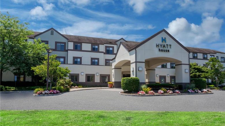 Hyatt House Morristown Exterior. Images powered by <a href="https://iceportal.shijigroup.com" target="_blank" rel="noopener">Ice Portal</a>.