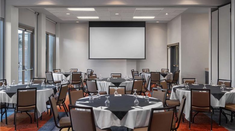 <b>Hyatt House Emeryville San Francisco Meeting</b>. Images powered by <a href="https://iceportal.shijigroup.com/" title="IcePortal" target="_blank">IcePortal</a>.