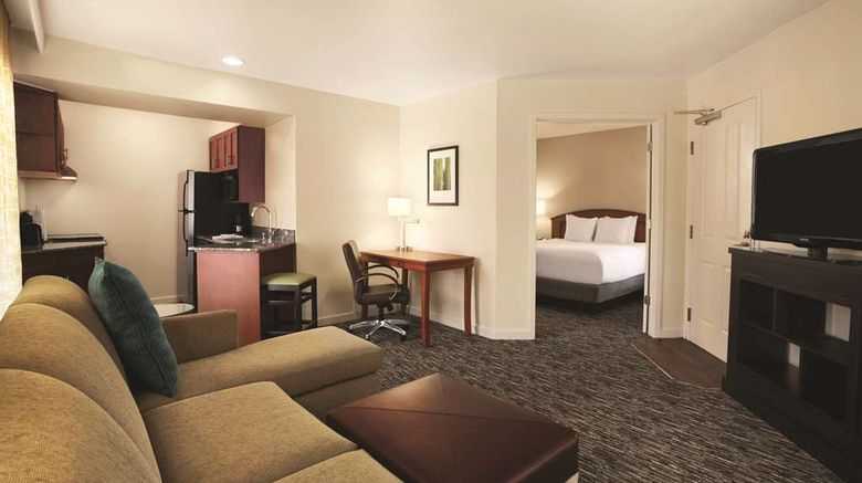 <b>Hyatt House Pleasanton Suite</b>. Images powered by <a href="https://iceportal.shijigroup.com/" title="IcePortal" target="_blank">IcePortal</a>.