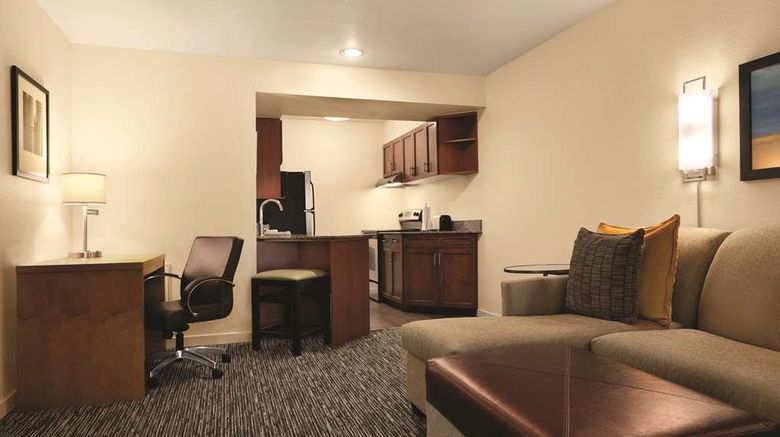 <b>Hyatt House Pleasanton Room</b>. Images powered by <a href="https://iceportal.shijigroup.com/" title="IcePortal" target="_blank">IcePortal</a>.
