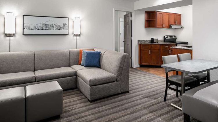 Hyatt House Scottsdale/Old Town Suite