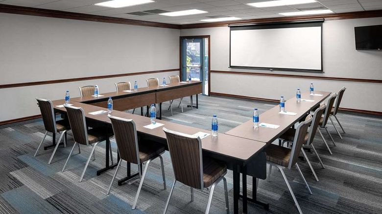 <b>Hyatt House Scottsdale/Old Town Meeting</b>. Images powered by <a href="https://iceportal.shijigroup.com/" title="IcePortal" target="_blank">IcePortal</a>.