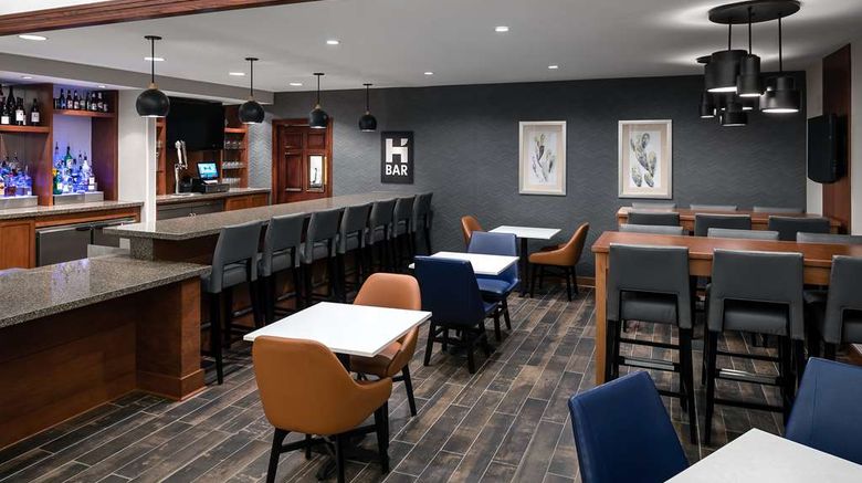 <b>Hyatt House Scottsdale/Old Town Restaurant</b>. Images powered by <a href="https://iceportal.shijigroup.com/" title="IcePortal" target="_blank">IcePortal</a>.