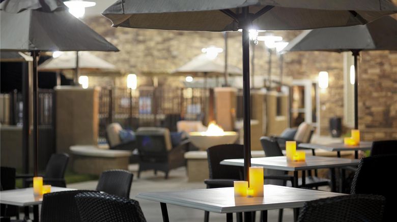 <b>Hyatt House Raleigh Durham Airport Restaurant</b>. Images powered by <a href="https://iceportal.shijigroup.com/" title="IcePortal" target="_blank">IcePortal</a>.