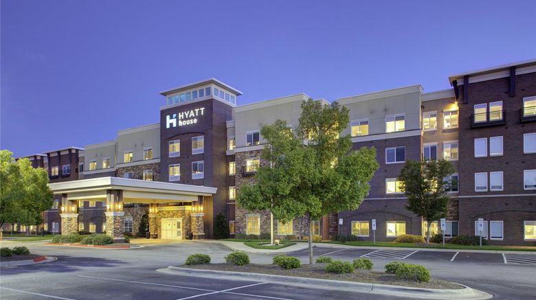 <b>Hyatt House Raleigh Durham Airport Exterior</b>. Images powered by <a href="https://iceportal.shijigroup.com/" title="IcePortal" target="_blank">IcePortal</a>.