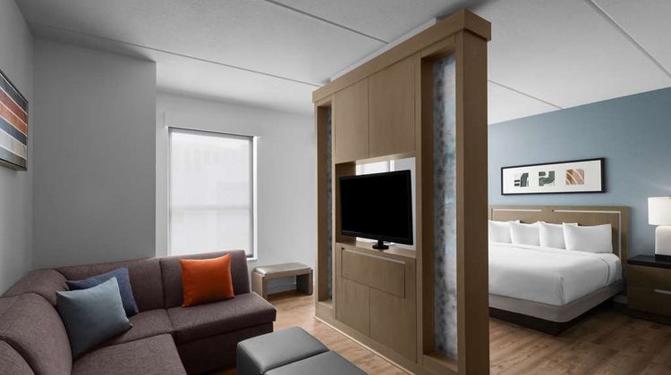 Hyatt House Raleigh North Hills Suite