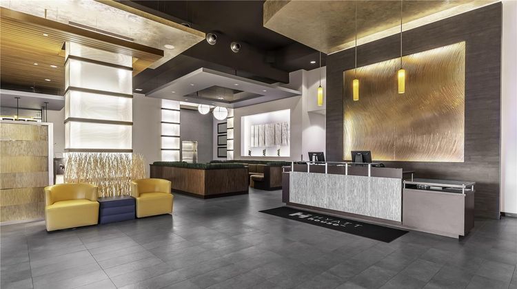 HYATT house Richmond West Lobby