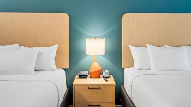 HYATT house Richmond West Suite