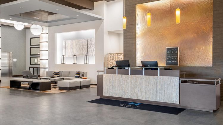 HYATT house Richmond West Lobby