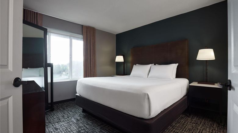 <b>Hyatt House Seattle/Bellevue Suite</b>. Images powered by <a href="https://iceportal.shijigroup.com/" title="IcePortal" target="_blank">IcePortal</a>.