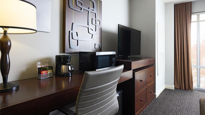 <b>Hyatt House Seattle/Redmond Room</b>. Images powered by <a href="https://iceportal.shijigroup.com/" title="IcePortal" target="_blank">IcePortal</a>.