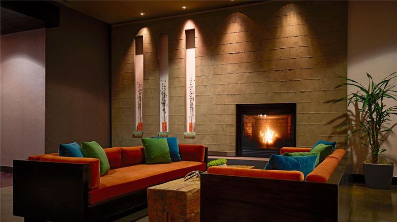 <b>Hyatt House Seattle/Redmond Lobby</b>. Images powered by <a href="https://iceportal.shijigroup.com/" title="IcePortal" target="_blank">IcePortal</a>.