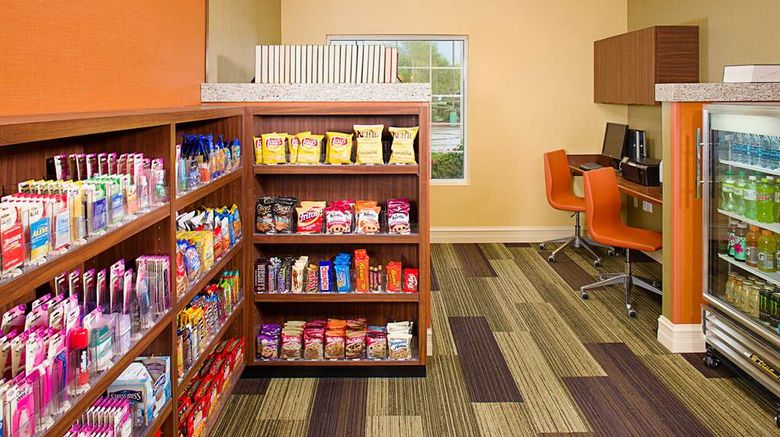 <b>Hyatt House Belmont/Redwood Shores Restaurant</b>. Images powered by <a href="https://iceportal.shijigroup.com/" title="IcePortal" target="_blank">IcePortal</a>.