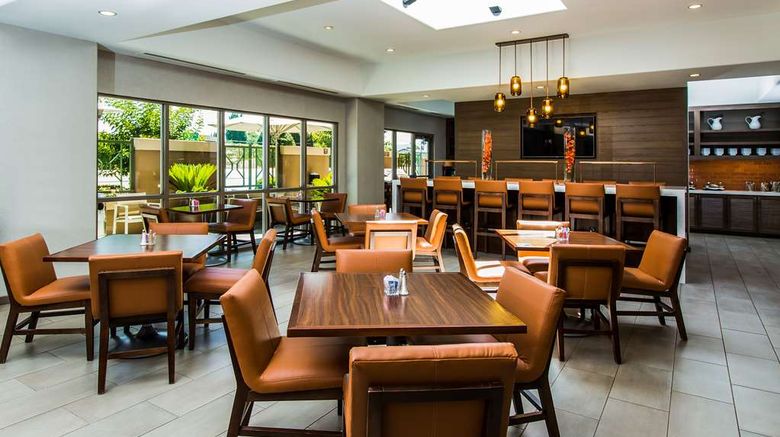 <b>Hyatt House Santa Clara Restaurant</b>. Images powered by <a href="https://iceportal.shijigroup.com/" title="IcePortal" target="_blank">IcePortal</a>.