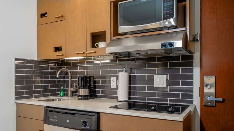 <b>Hyatt House Salt Lake City/Downtown Suite</b>. Images powered by <a href="https://iceportal.shijigroup.com/" title="IcePortal" target="_blank">IcePortal</a>.