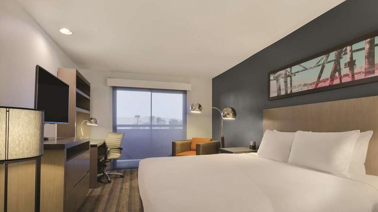 <b>Hyatt House Cypress Anaheim Room</b>. Images powered by <a href="https://iceportal.shijigroup.com/" title="IcePortal" target="_blank">IcePortal</a>.