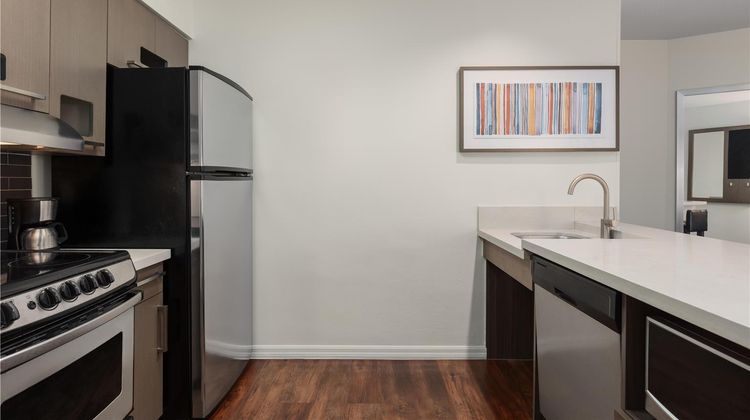 Hyatt House Cypress Anaheim Room